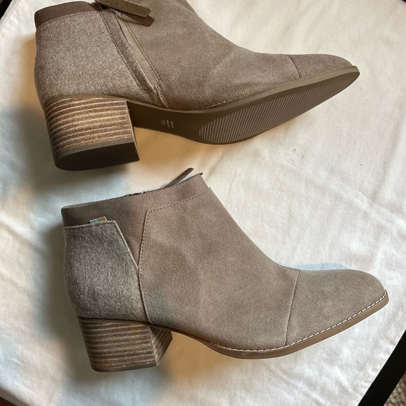Toms Loren Suede and Felt Ankle boot/bootie Taupe Gray Women’s Sz 11 NWT - Picture 3 of 12